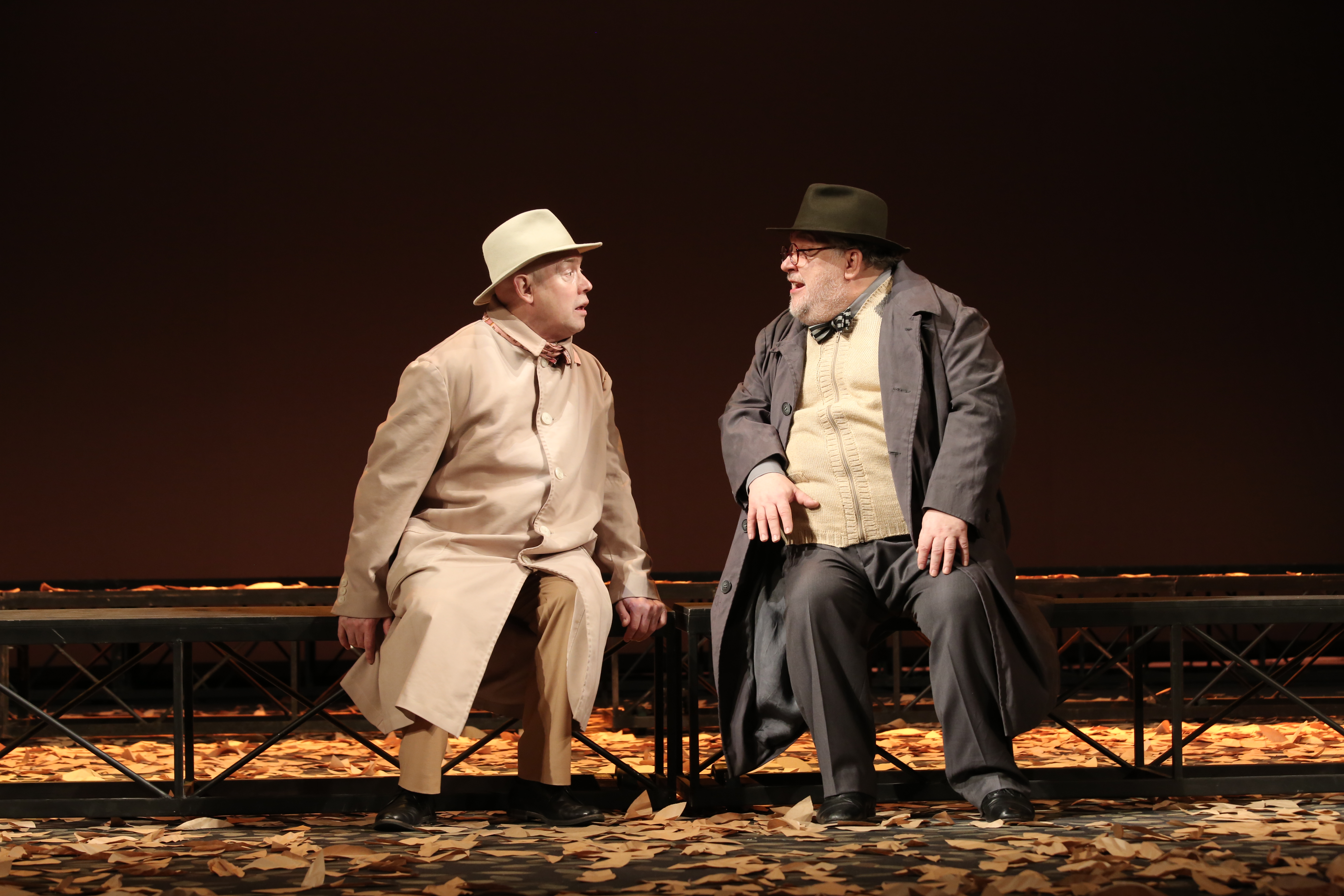 Встречайте мы уходим. Встречайте мы уходим. Встречайте мы уходим спектакль моссовета. Встречайте мы уходим спектакль моссовета. Спектакль карлсон моссовета.